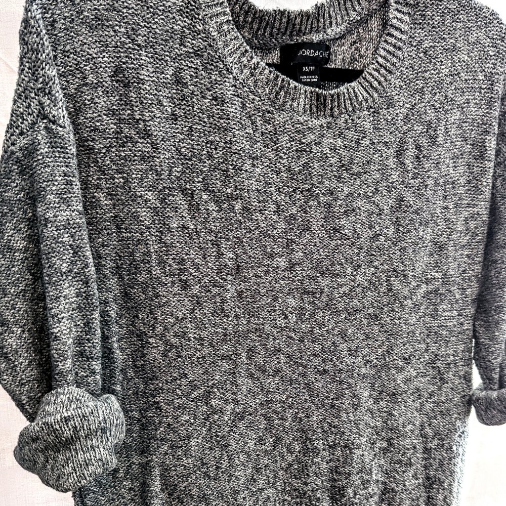 Silver & Grey Knit - Picture 2 of 7